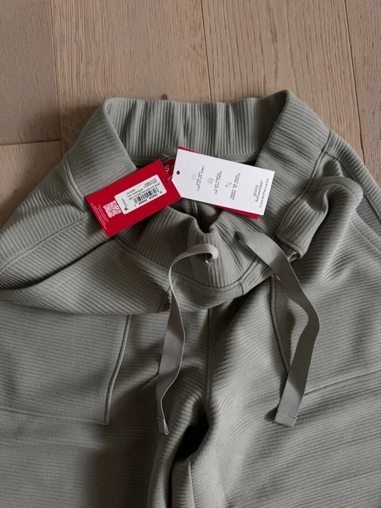 NWT SPANX AirEssentials® French Rib Wide Leg Pant - Picture 6 of 8